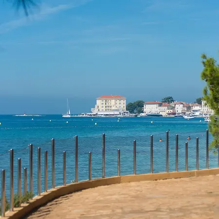 Magnolia Porec