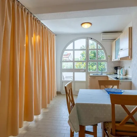 Magnolia Apartment
